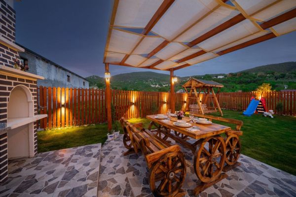Restful Tiny House | Havuzlu Balayı Tiny House Kiralama
