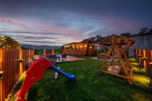 Restful Tiny House | Havuzlu Balayı Tiny House Kiralama