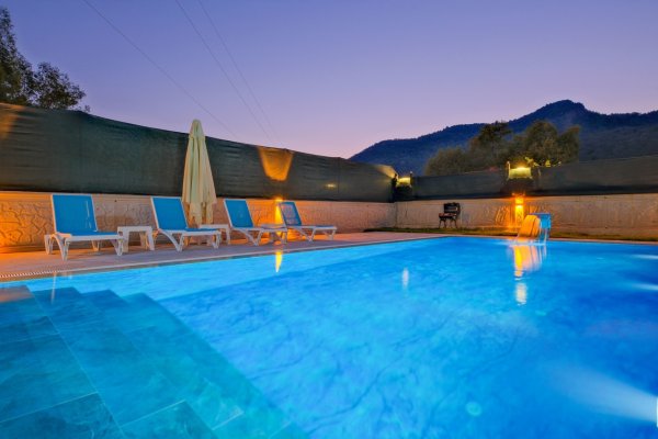 Villa Aksan | Göcek İnlice'de Çocuk Havuzlu 3 Odalı Lüks Villa