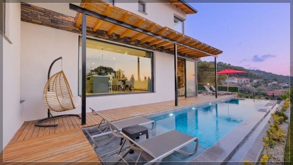 Villa Aurelia | Fethiye Faralya'da Jakuzili & Deniz Manzaralı Lüks Villa
