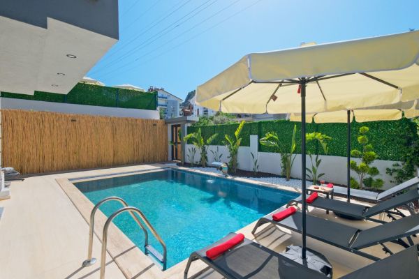 Villa Badem | Fethiye Merkezde Jakuzili Tatil Villası