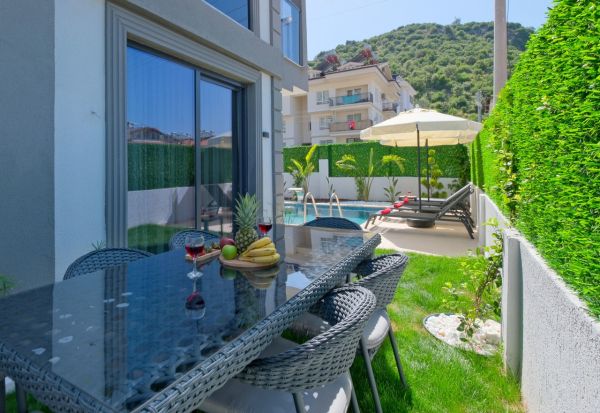 Villa Badem | Fethiye Merkezde Jakuzili Tatil Villası