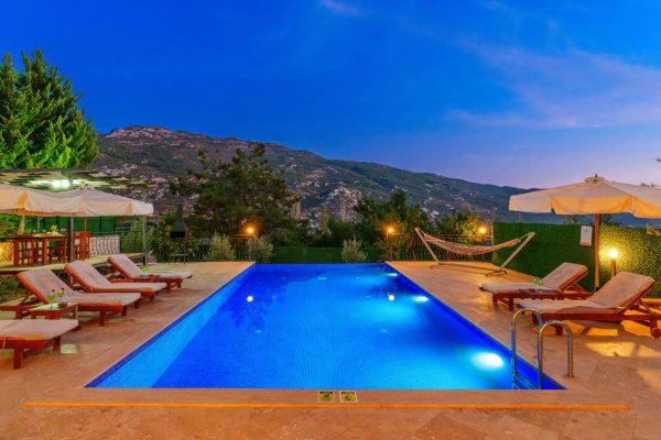 Villa Bianca | Kalkan İslamlar'da 50 m² Havuzlu Doğa Villası