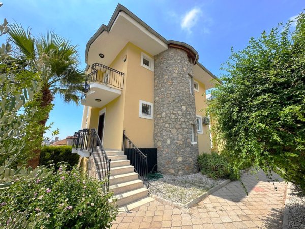 Villa Daphne 1 | Ölüdeniz'de Çocuk Havuzlu & 8 Kişilik Lüks Villa