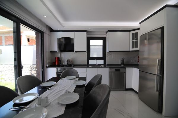Villa Derinhera 2