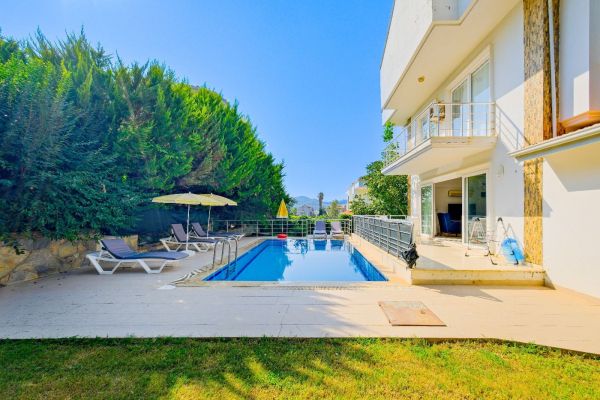 Villa Dikili | Fethiye Hisarönü’nde Havuzlu Ekonomik Villa