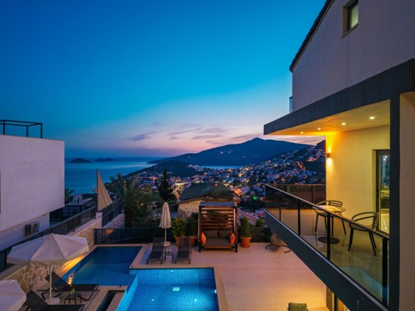 Villa Ganador | Kapalı Havuzlu & Hamamlı Lüks Villa