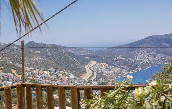 Villa Hümayun 8 | Kalkan Akbel'de Jakuzili & Korunaklı Tatil Villası