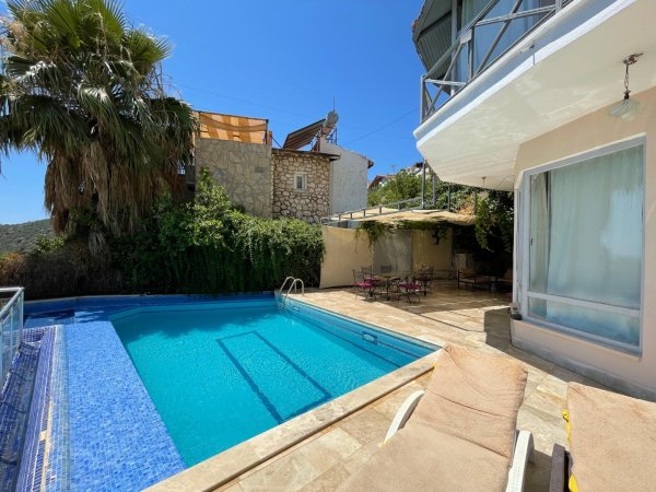 Villa Hümayun 9 | Kalkan Akbel'de Jakuzili & 4 Odalı Korunaklı Villa