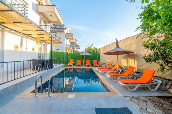 Villa Kalypsa 1 | Hisarönü'nde Otel Hizmetli & Havuzlu Villa