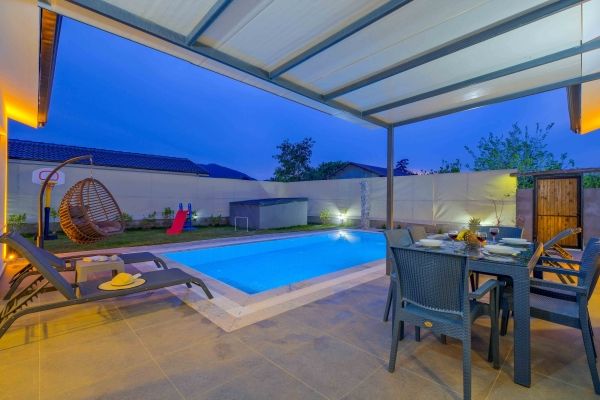Villa Lastunas 2