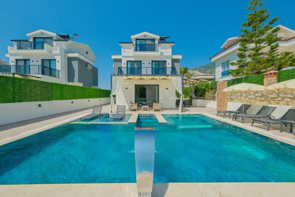 Villa Lisiya 1 | Fethiye Ovacık'ta 3 Süit Odalı Villa