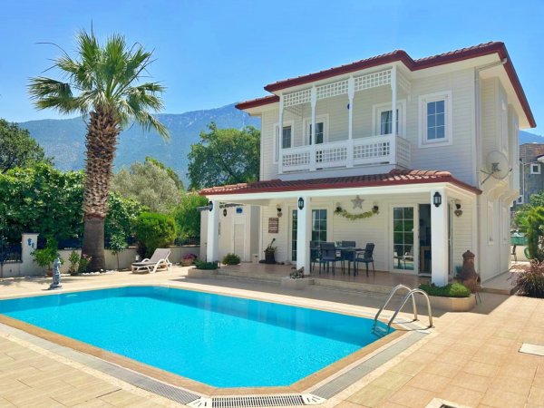 Villa Londra | Ölüdeniz'de Merkezi Konumda Kiralık Villa