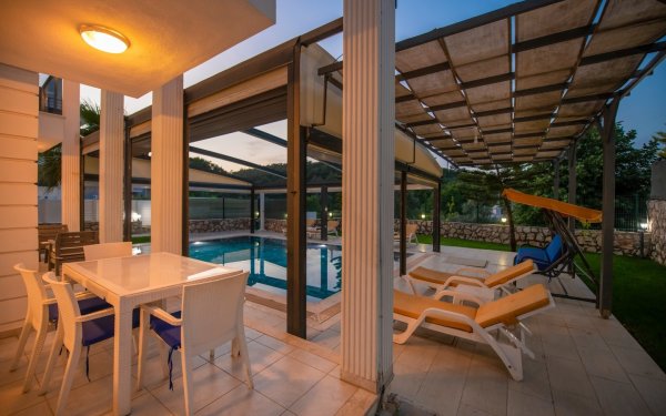 Villa Marda | Luxus-Ferienhaus mit überdachbarem Pool in Fethiye Ovacık