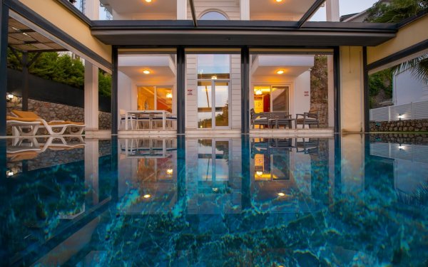 Villa Marda | Luxus-Ferienhaus mit überdachbarem Pool in Fethiye Ovacık