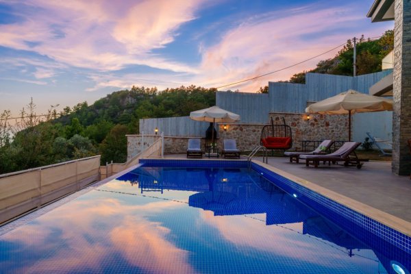 Villa Masterpiece | Kalkan İslamlar'da Tam Korunaklı Jakuzili Villa