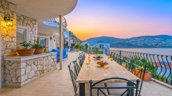 Villa Mavelis Liora | Kalkan Kışla Deniz Manzaralı Lüks Villa