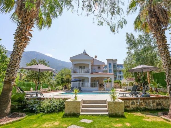 Villa Miran | Fethiye Ovacık'ta 4 Odalı 8 Kişilik Lüks Tatil Villası