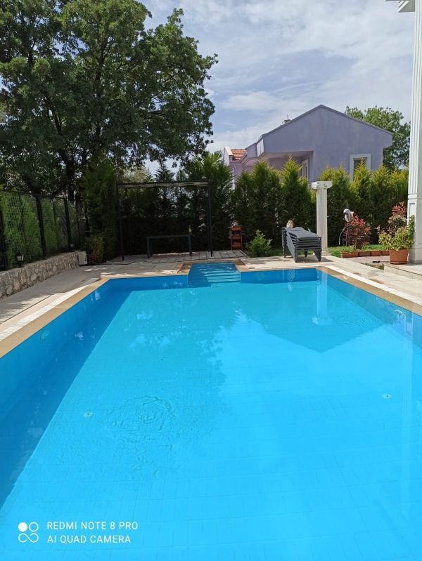 Villa Nisan