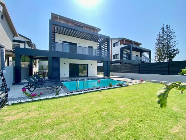 Villa Profondo | Fethiye'de Korunaklı Havuzlu Villa
