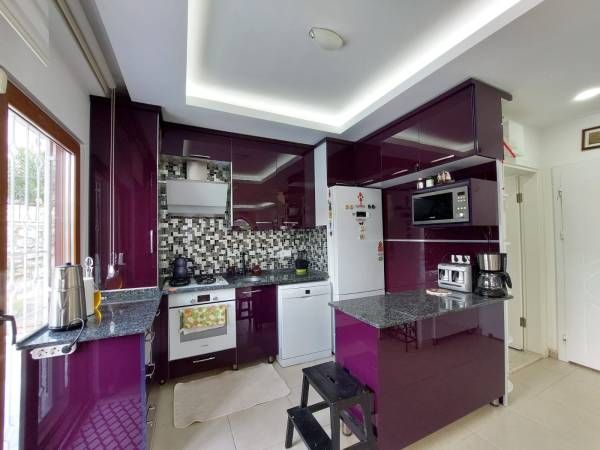 Villa Purple