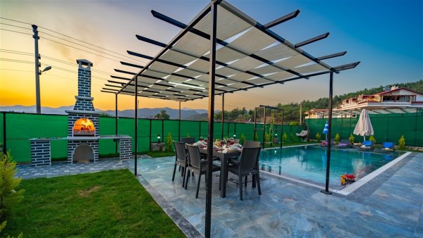 Villa Roccia Due | Fethiye Karagedik'te Korunaklı Taş Villa