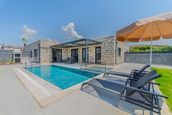 Villa Şafak 5 | Fethiye Çalış’ta Plaja Yakın Havuzlu Villa