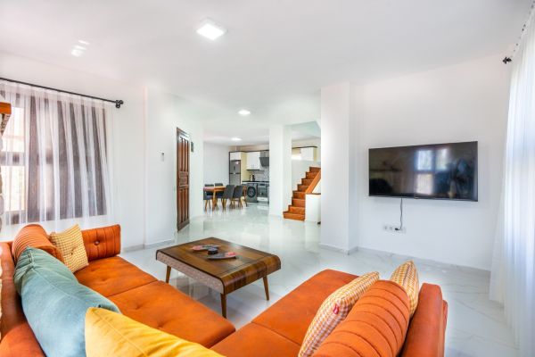 Villa Şahi | Kalkan’da Isıtmalı Havuzlu, Hamam ve Saunalı Muhafazakar Villa