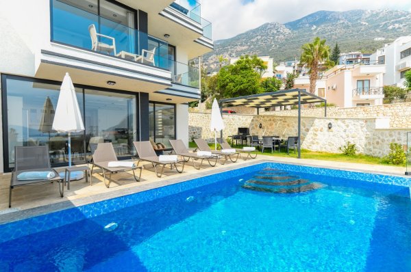 Villa Signoria II | Kalkan Kızıltaş'ta Deniz Manzaralı Lüks Villa