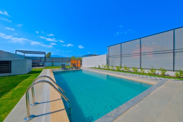 Villa Sirocco I | Fethiye Çalış'ta Denize Yakın Jakuzili Villa
