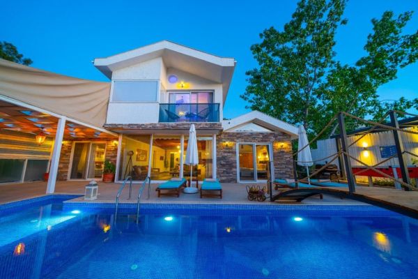 Villa Stellar | Kalkan’da  Kapalı Havuzlu Lüks Villa
