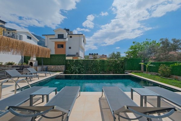 Villa Tilena | Fethiye Ovacık'ta Lüks Jakuzili Kiralık Villa