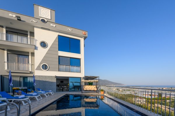 Villa Turna | Demre'de Jakuzili 12 Kişilik Lüks Villa