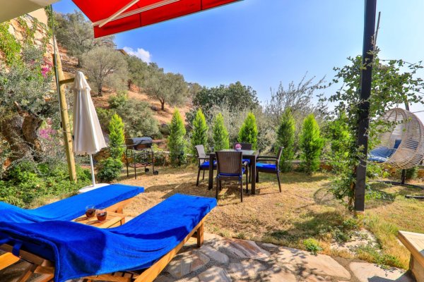 Villa Vera | Kalkan Kördere'de Balayı İçin Kapalı Havuzlu Lüks Villa