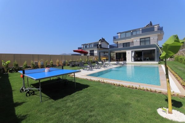 Villa Vita Azurea | Ölüdeniz'de Jakuzili & Aktivite Alanlı Lüks Villa