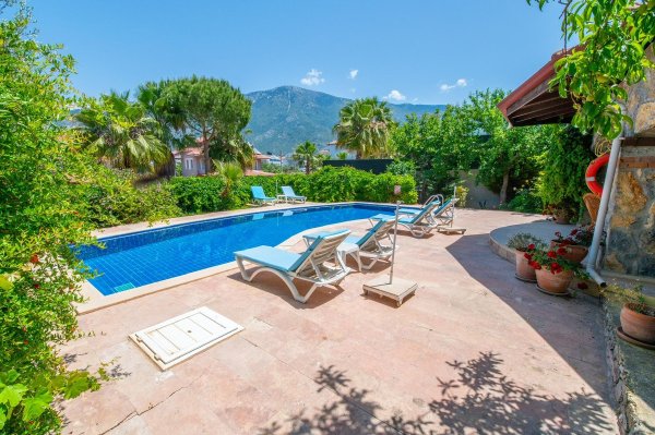 Villa Vivante | Fethiye Hisarönü'nde 11 Metre Havuzlu Lüks Villa