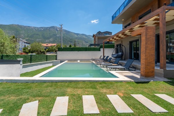 Villa Yunus | Ölüdeniz’de Çocuk Havuzlu 8 Kişilik Kiralık Villa