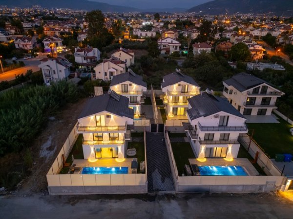 Villa Yüzüpak 2 | Fethiye Merkez'de Jakuzili ve Havuzlu Lüks Villa