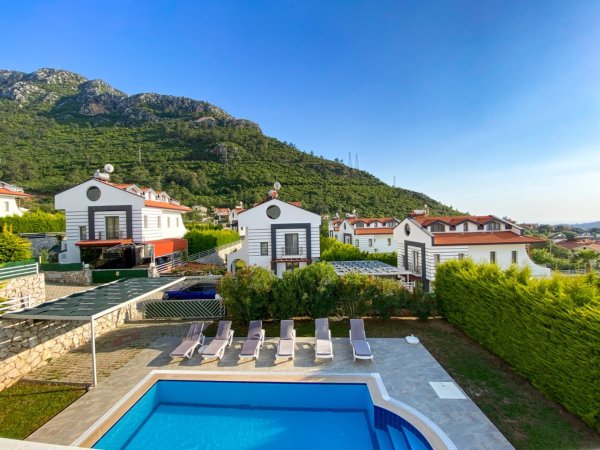 Villa Zenith | Fethiye Ovacık'ta 10 Kişilik Ebeveyn Banyolu Villa