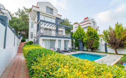 Villa Kibar | Ölüdeniz'de 12 Kişilik Büyük Villa
