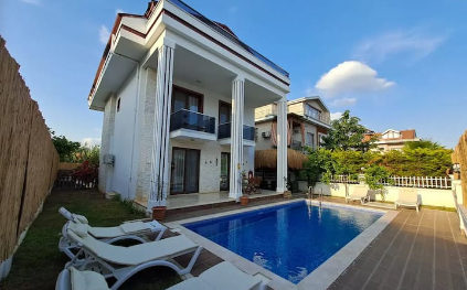 Villa Neşe | Fethiye Merkezde 12 Kişilik Lüks Villa