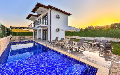 Villa Tayfun 2 | Kaş'ta Korunaklı Havuzlu Tatil Villası